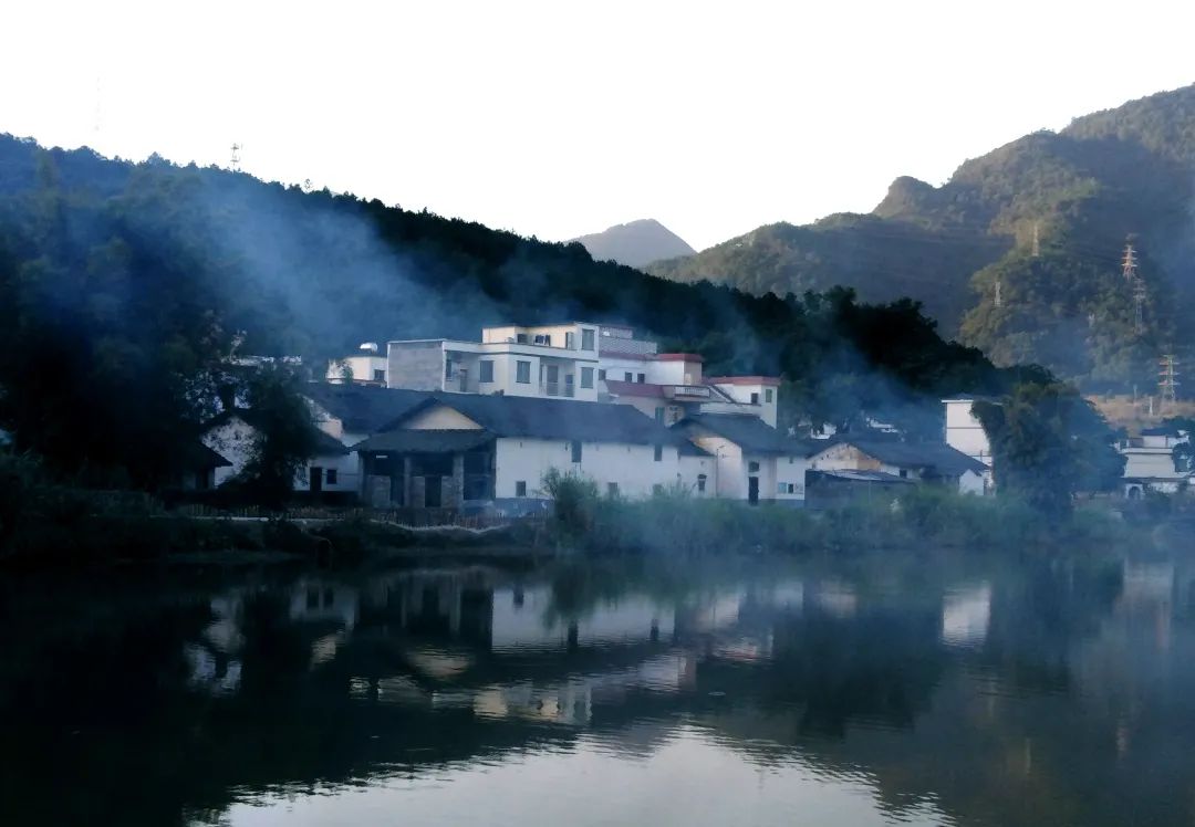花(huā)城控股集團